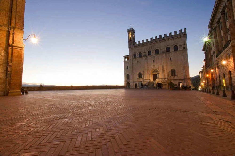 Hotel Pinolo Gubbio Eksteriør bilde